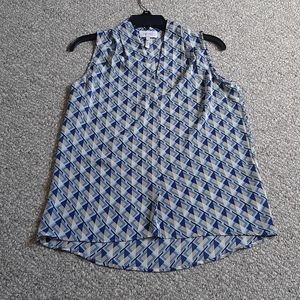 Sleeveless V-neck Blouse